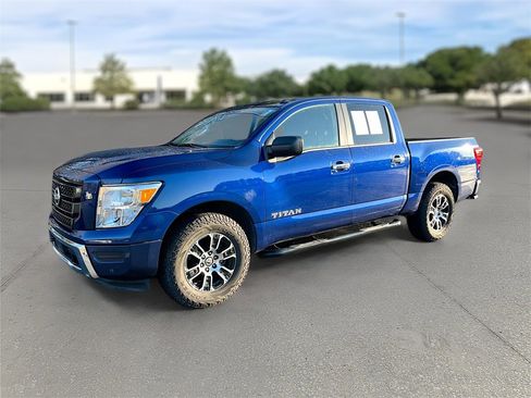 Certified 2021 Nissan Titan SV w/ SV Convenience Package image 29