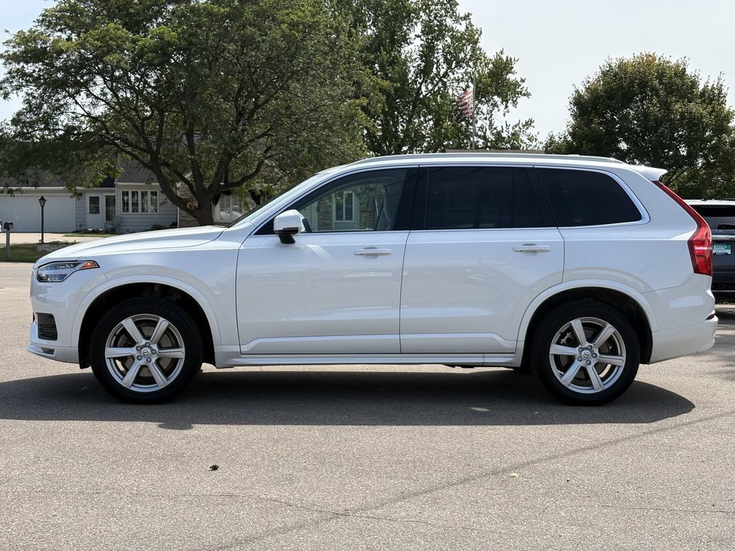 Used 2023 Volvo XC90 B5 Core AWD/4WD image 5