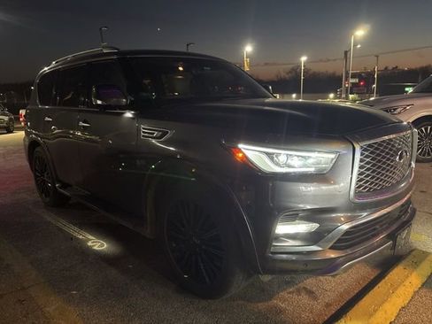 Used 2019 INFINITI QX80 Limited w/ All-Season Package image 4