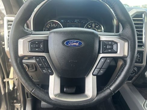 Used 2016 Ford F150 Platinum w/ Equipment Group 701A Luxury AWD/4WD image 20