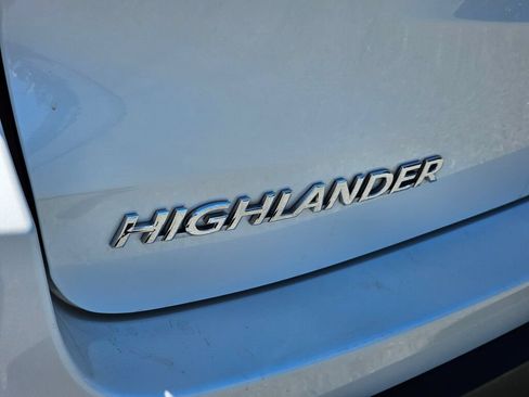 Used 2015 Toyota Highlander XLE AWD/4WD image 10