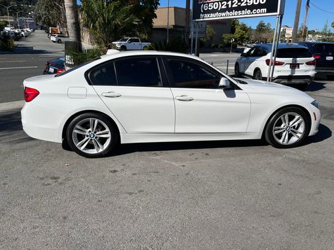 Used 2017 BMW 320i Sedan image 8