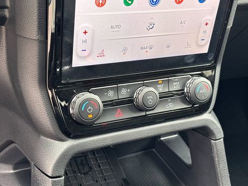 New 2026 Ford Ranger XLT w/ Equipment Group 301A High image 22