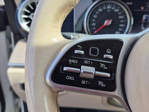 Used 2019 Mercedes-Benz E 450 Cabriolet image 13
