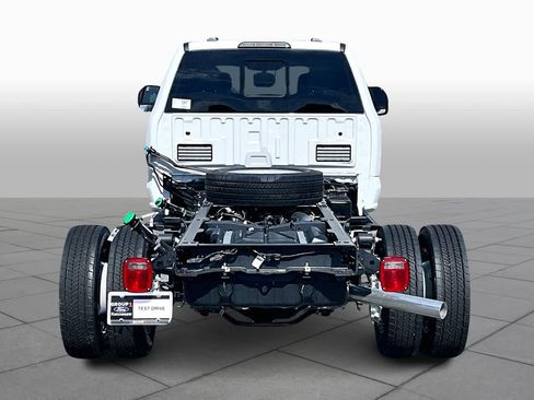 New 2026 Ford F550 4x4 Crew Cab Super Duty w/ XL Chrome Package image 4