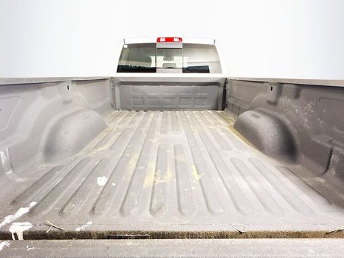 Used 2016 RAM 2500 SLT image 34