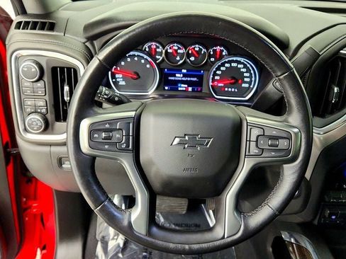 Used 2019 Chevrolet Silverado 1500 LT Trail Boss AWD/4WD image 11