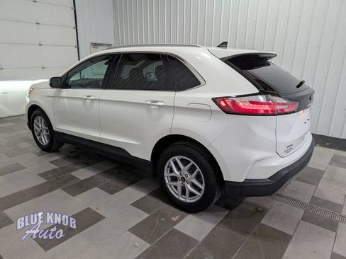 Used 2024 Ford Edge SEL AWD/4WD image 2
