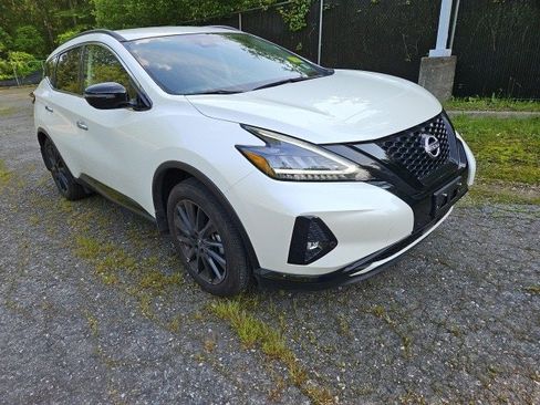 Used 2023 Nissan Murano SV w/ SV Midnight Edition Package image 4