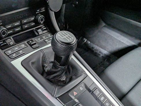 Used 2025 Porsche 718 Cayman S RWD image 38