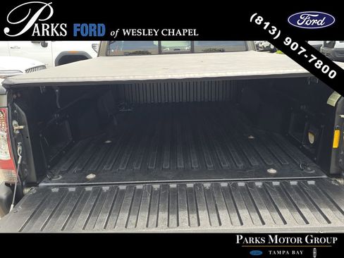 Used 2015 Toyota Tacoma 4x4 Access Cab V6 w/ TRD Sport Package image 8