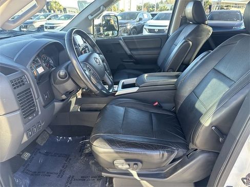 Used 2013 Nissan Titan SL w/ Moonroof Pkg image 15
