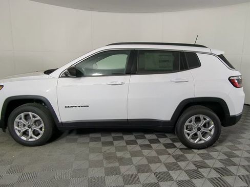 New 2026 Jeep Compass Latitude image 7