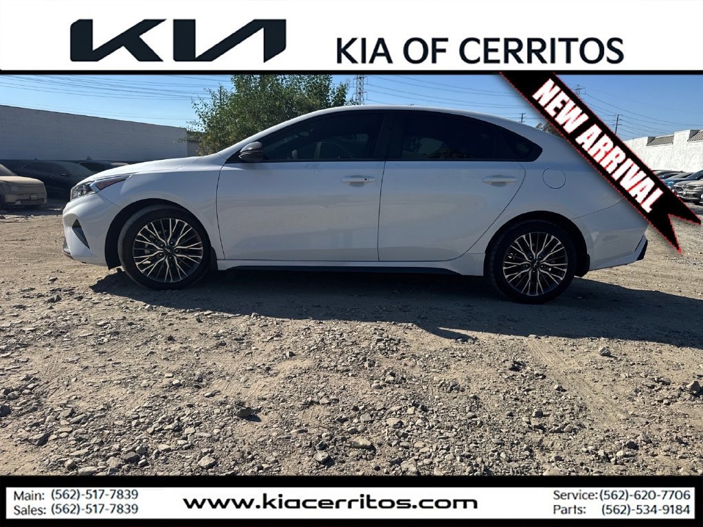 Certified 2024 Kia Forte GT-Line FWD image 2