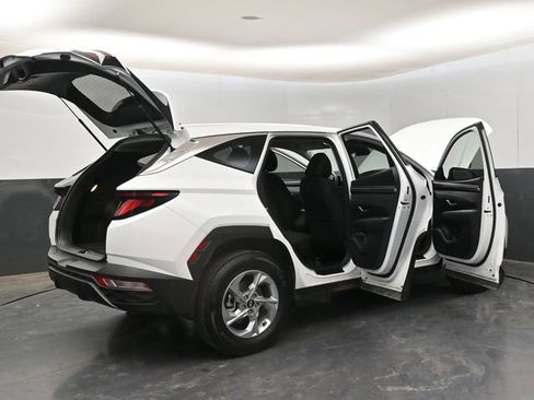 Used 2024 Hyundai Tucson SE AWD/4WD image 28