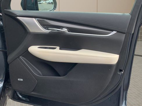 Used 2021 Cadillac XT6 Sport image 38