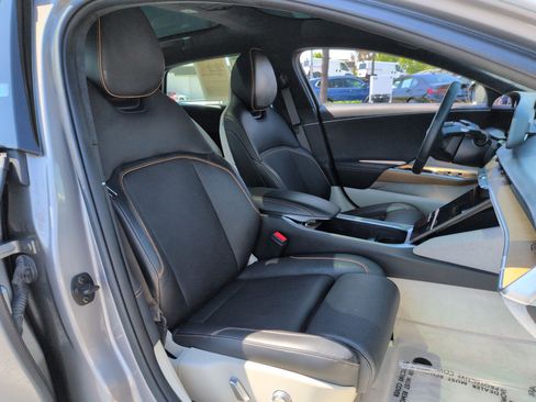 Used 2023 Lucid Air Touring AWD/4WD image 33