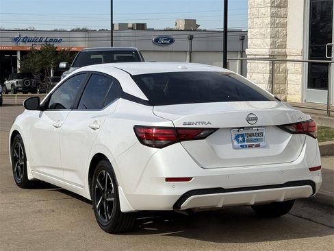 Used 2024 Nissan Sentra SV w/ All-Weather Package image 5