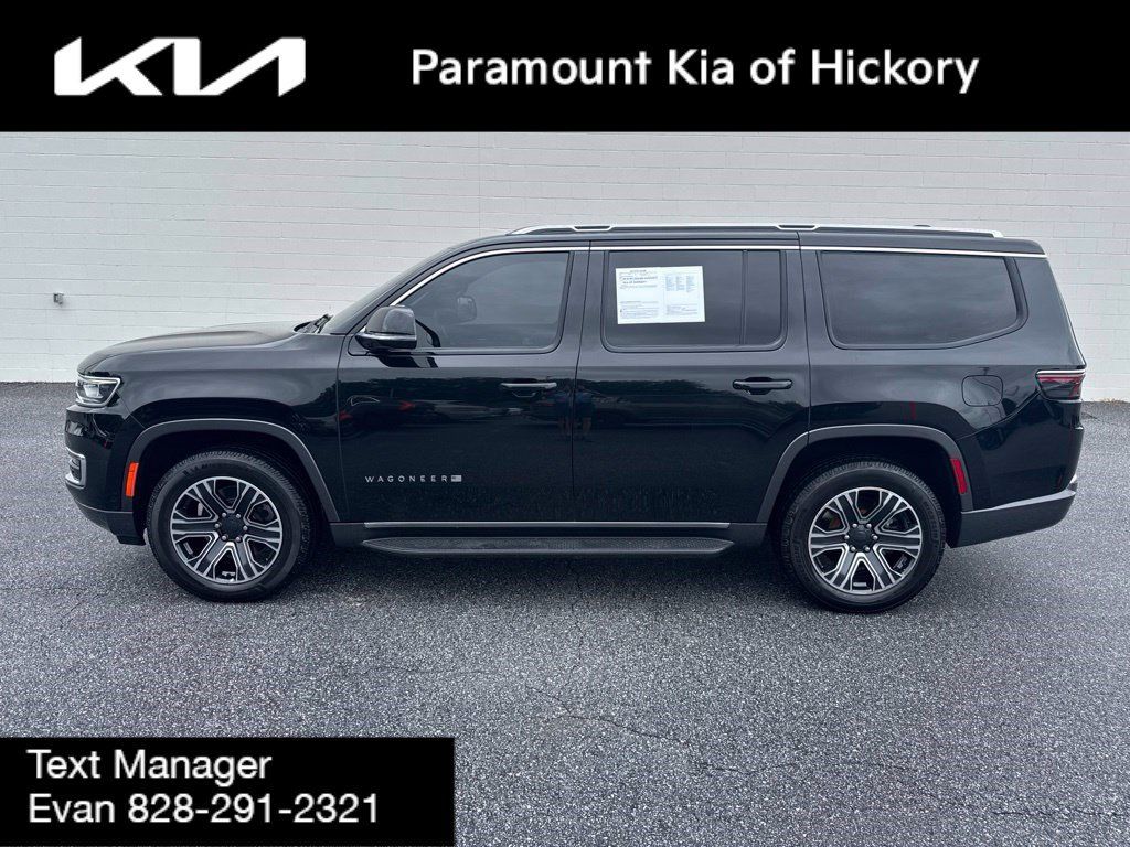 Used 2022 Jeep Wagoneer Series III AWD/4WD image 4