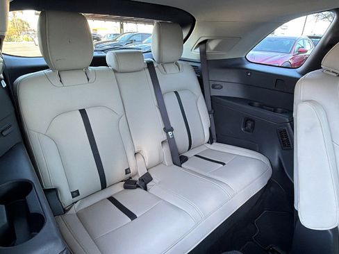 Certified 2025 MAZDA CX-90 3.3 Turbo w/ Preferred Package image 34