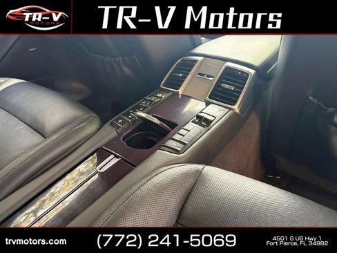 Used 2016 Porsche Panamera 4 Edition AWD/4WD image 17