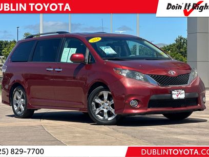 Used 2014 Toyota Sienna SE