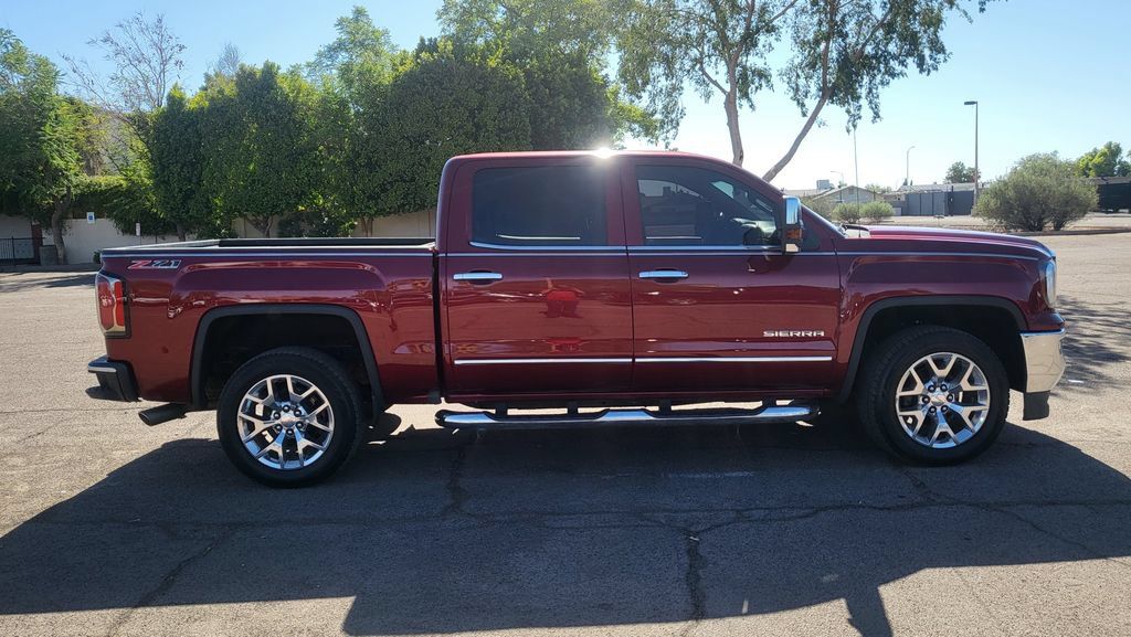 Used 2017 GMC Sierra 1500 SLT w/ SLT Premium Package AWD/4WD image 11