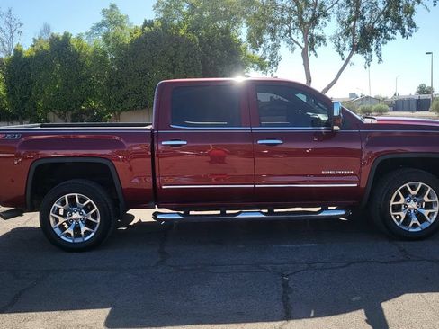 Used 2017 GMC Sierra 1500 SLT w/ SLT Premium Package AWD/4WD image 11
