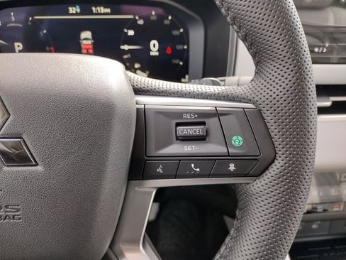 New 2026 Mitsubishi Outlander SEL image 30