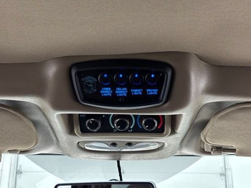 Used 2013 GMC Savana 1500 RWD image 46
