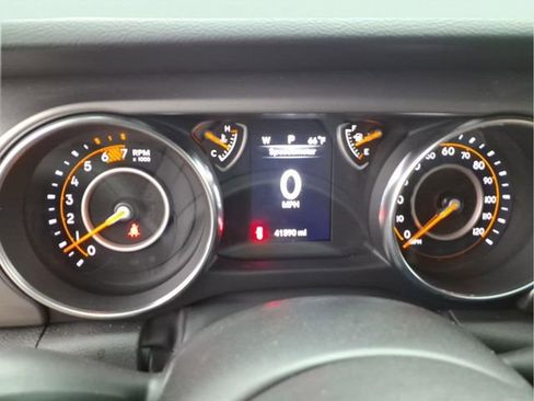 Used 2023 Jeep Wrangler Sport image 18