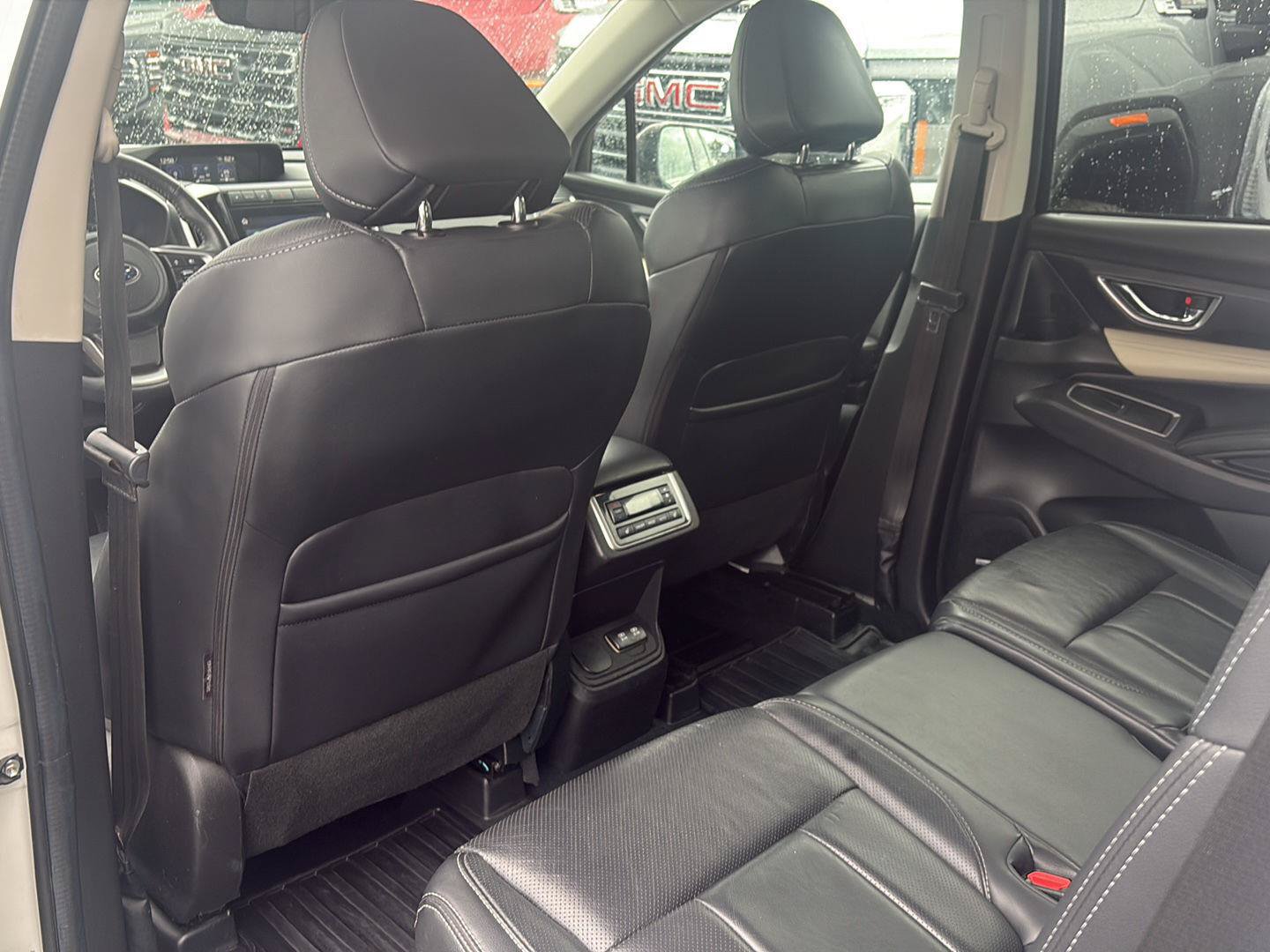 Used 2020 Subaru Ascent Limited w/ Technology Package AWD/4WD image 28