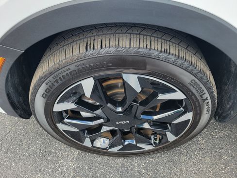 Used 2024 Kia Sorento SX FWD image 38