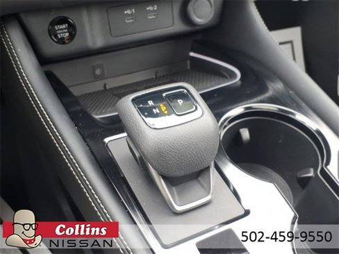 Certified 2025 Nissan Rogue Platinum w/ Platinum Premium Package image 25