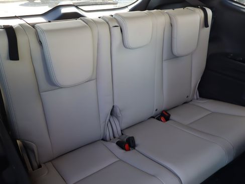 Used 2024 Subaru Ascent Limited w/ Technology Package image 38