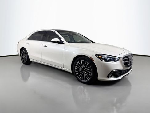 Used 2022 Mercedes-Benz S 580 4MATIC Sedan image 4