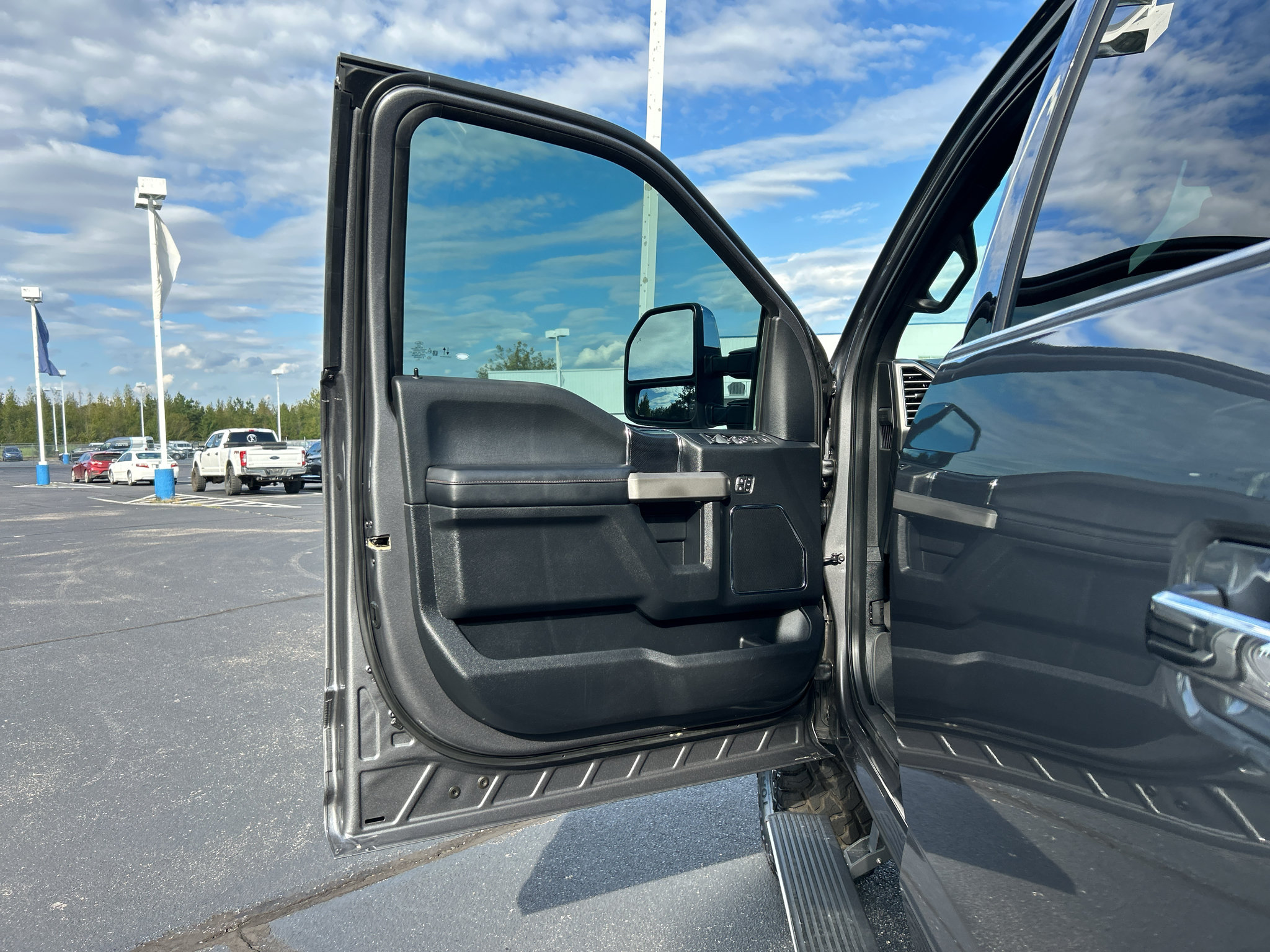 Certified 2021 Ford F250 Platinum AWD/4WD image 16