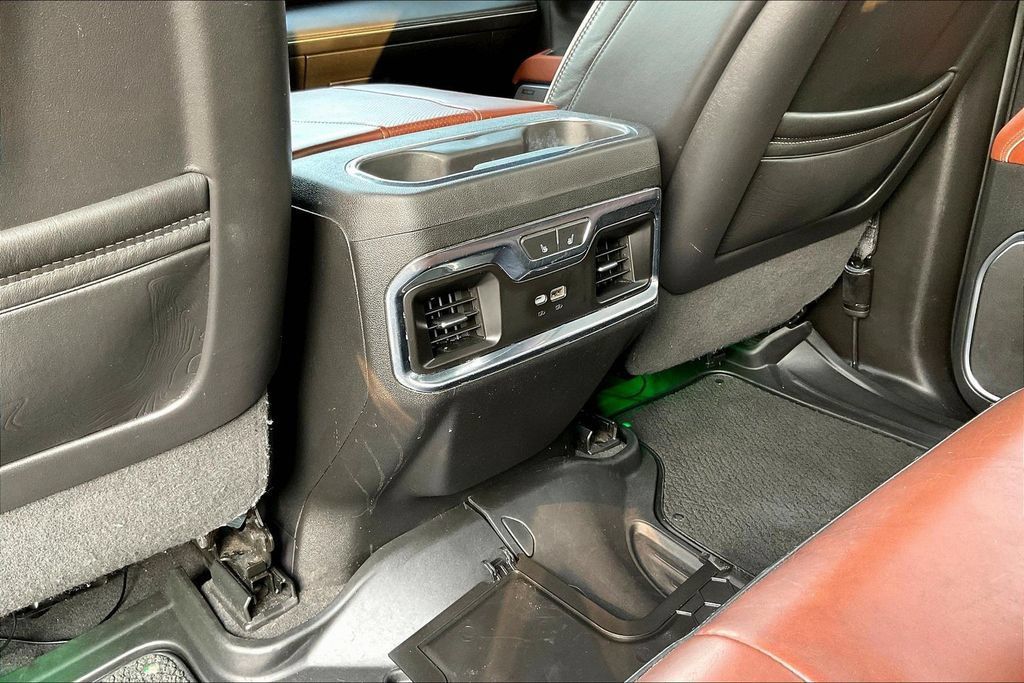 Used 2024 GMC Sierra 1500 Denali Ultimate AWD/4WD image 10