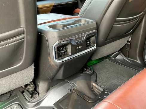 Used 2024 GMC Sierra 1500 Denali Ultimate AWD/4WD image 10