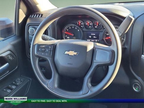 Used 2024 Chevrolet Silverado 2500 Custom w/ Custom Value Package image 12