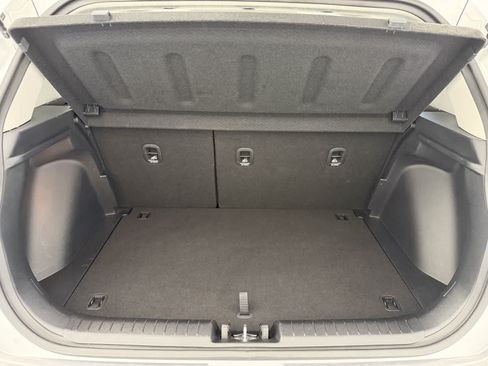 Used 2025 Hyundai Venue SEL FWD image 5