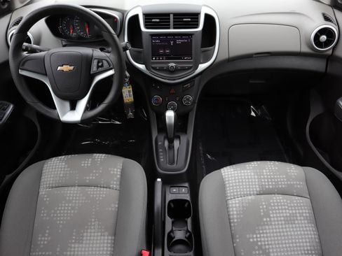 Used 2020 Chevrolet Sonic LS image 7