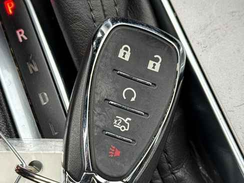 Used 2020 Chevrolet Malibu LT image 35