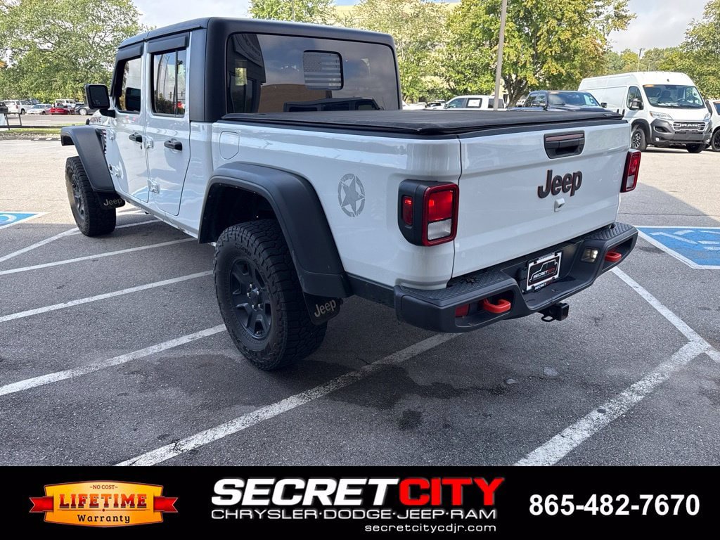 Used 2023 Jeep Gladiator Mojave w/ Cold Weather Group AWD/4WD image 5