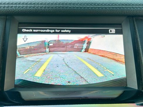 Used 2016 Land Rover LR4 HSE image 28