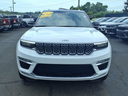 Used 2023 Jeep Grand Cherokee Summit AWD/4WD image 2