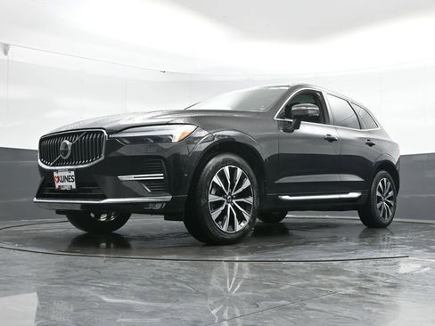 Used 2023 Volvo XC60 B5 Plus image 48