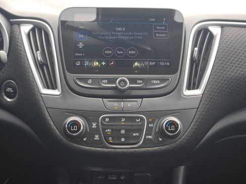 Used 2024 Chevrolet Malibu LT FWD image 16