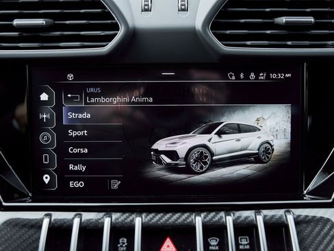 Used 2024 Lamborghini Urus Performante image 88