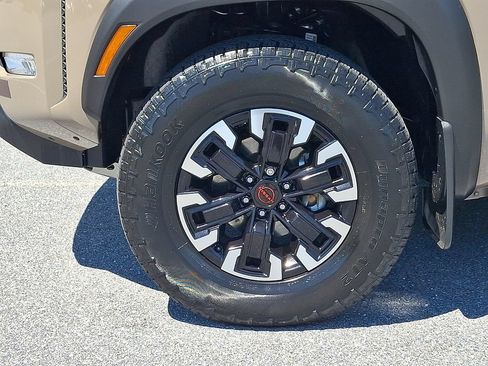 Used 2023 Nissan Frontier PRO-4X w/ Pro Convenience Package AWD/4WD image 8